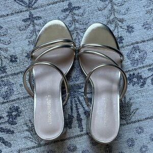 London rebel wide fit strap block, heeled slip on sandals, gold, size 9W